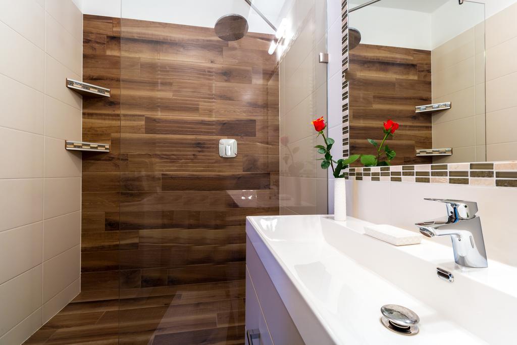 Aqualiget-apartmanhaz E-car Plug-in Point * Szeged