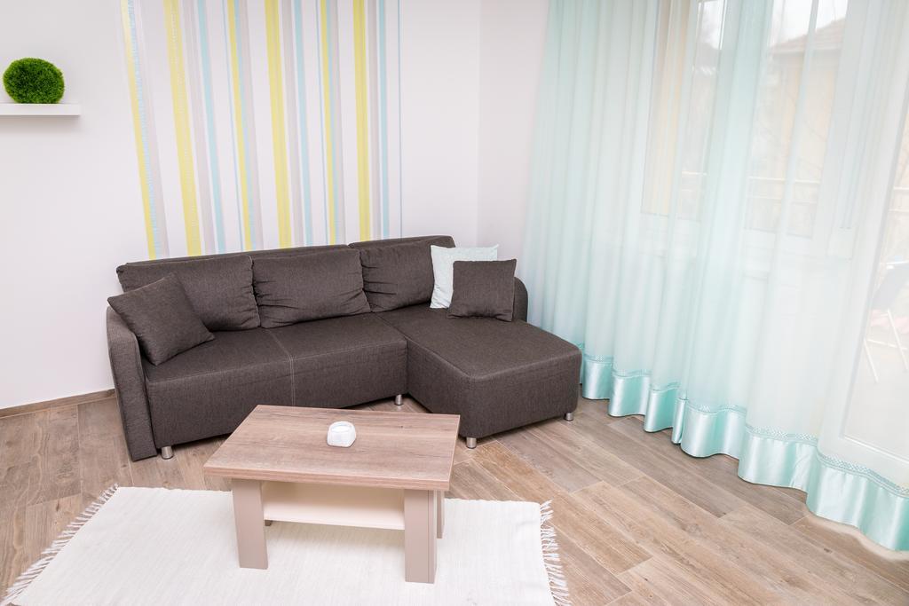 Aqualiget-apartmanhaz E-car Plug-in Point Apartment *